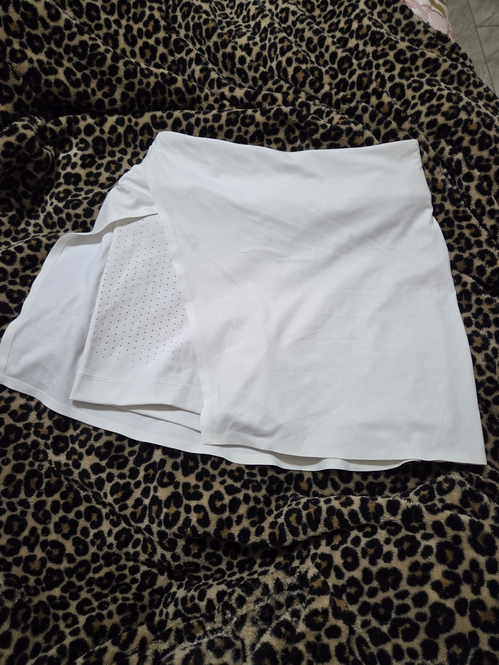 Lululemon Super-High-Rise Side-Slit Tennis Skirt

White